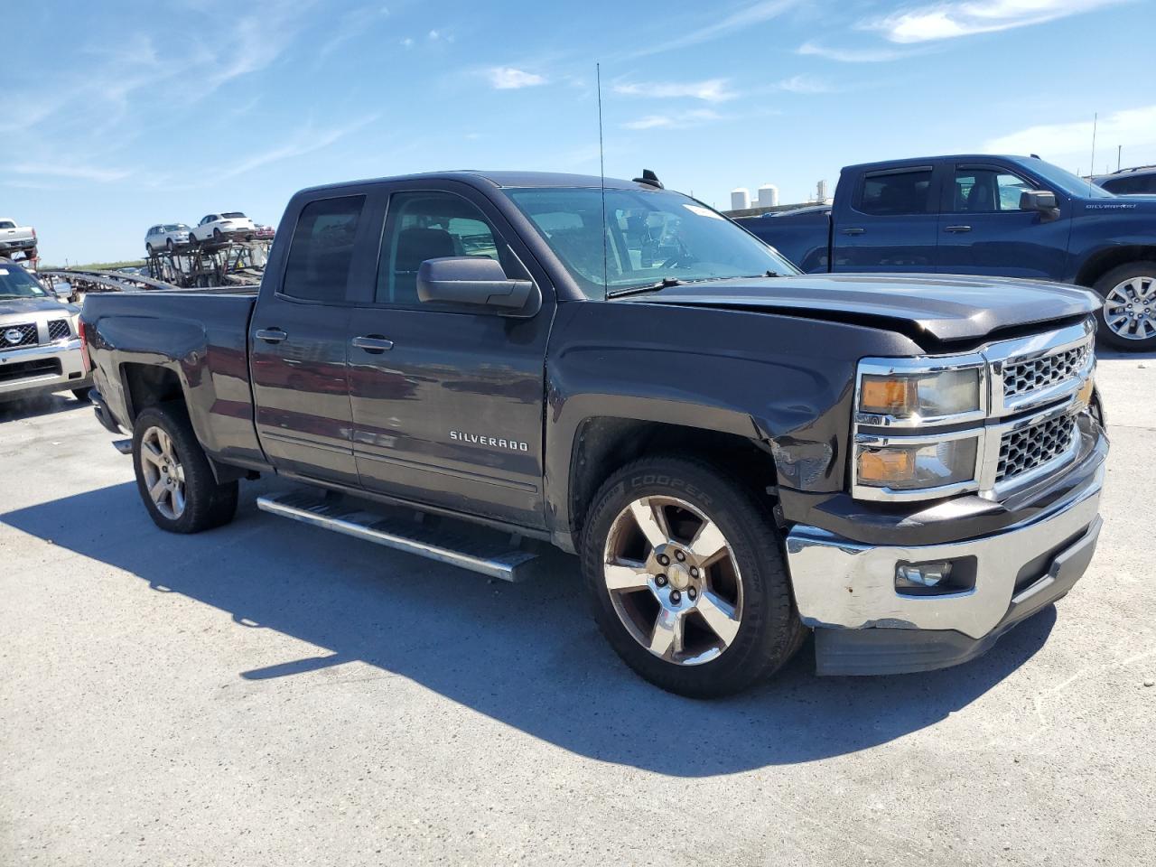 2015 CHEVROLET SILVERADO - Image 4