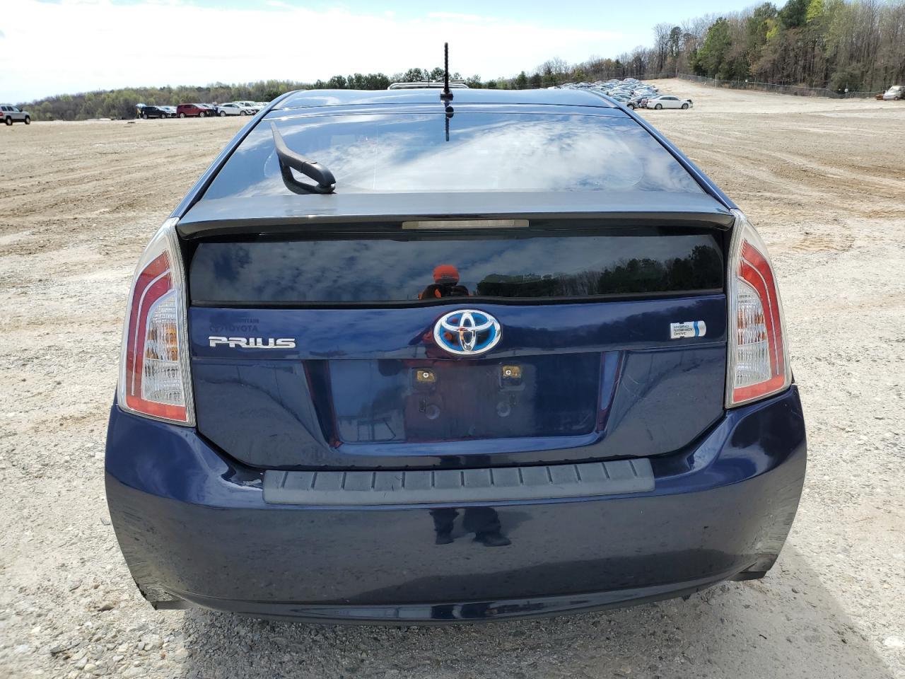 2013 TOYOTA PRIUS - Image 6