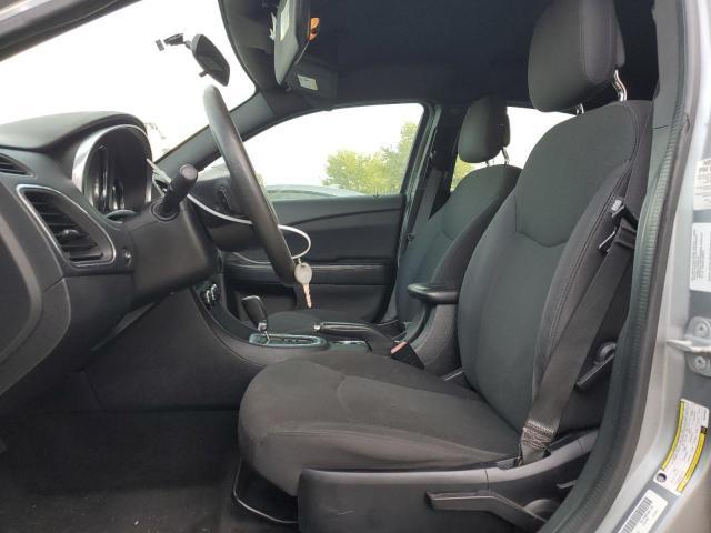 2014 Chrysler 200 Lx - Image 7