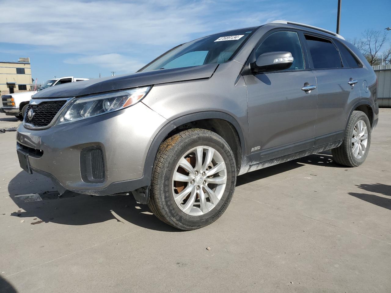 2015 KIA SORENTO LX