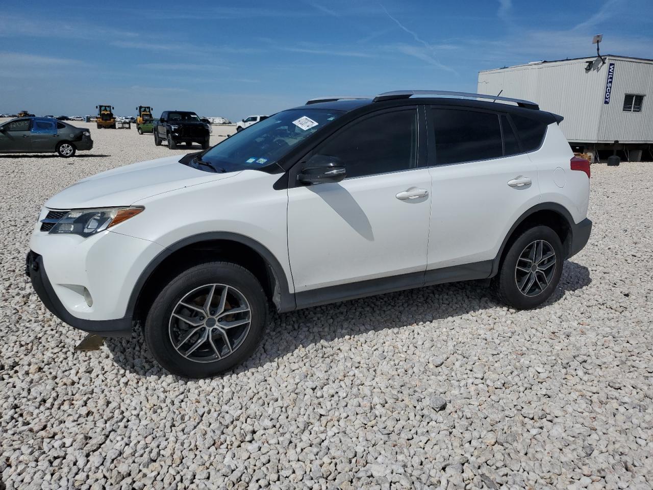 2015 TOYOTA RAV4 XLE