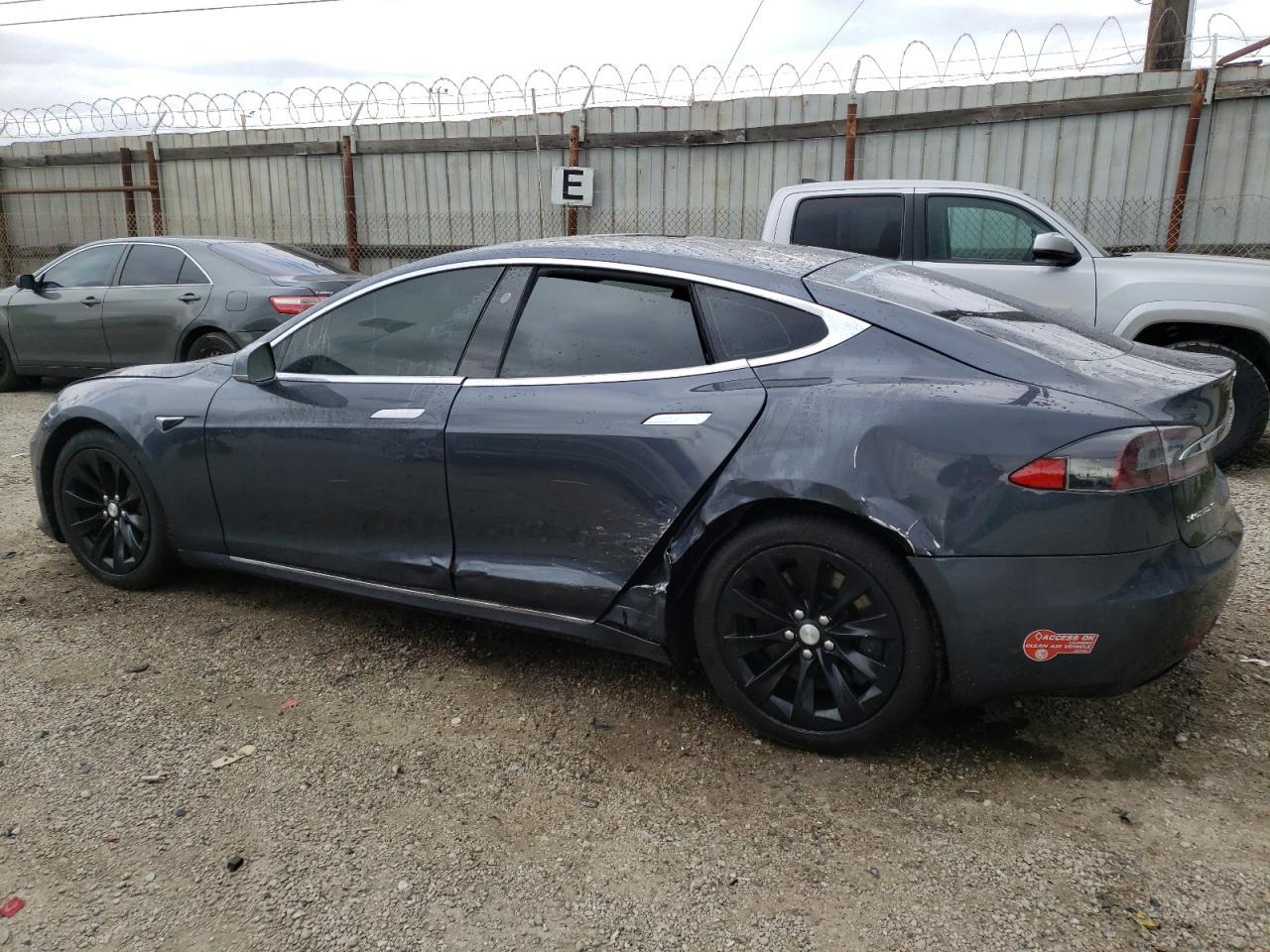 2017 TESLA MODEL S - Image 2