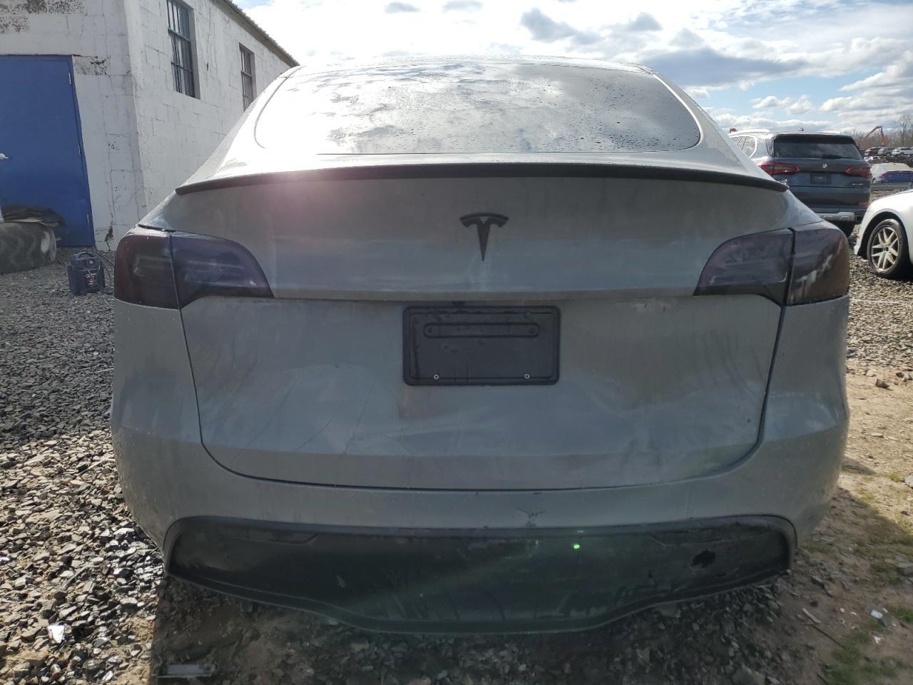 2023 TESLA MODEL Y - Image 6