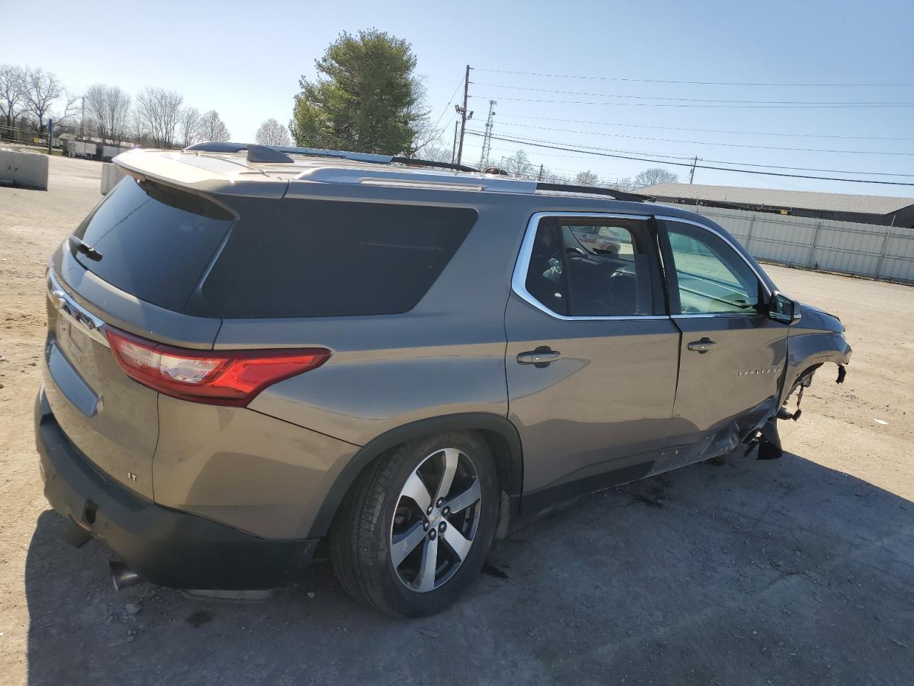 2018 CHEVROLET TRAVERSE L - Фото 3