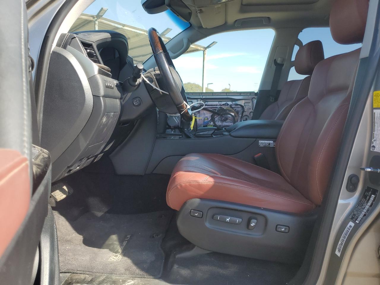 2020 LEXUS LX 570 - Image 7
