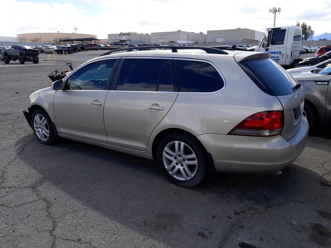 2013 VOLKSWAGEN JETTA TDI - Image 2