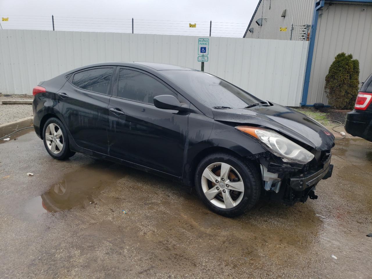 2013 HYUNDAI ELANTRA GL - Image 4