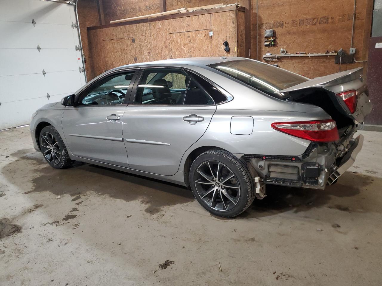 2015 TOYOTA CAMRY LE - Image 2