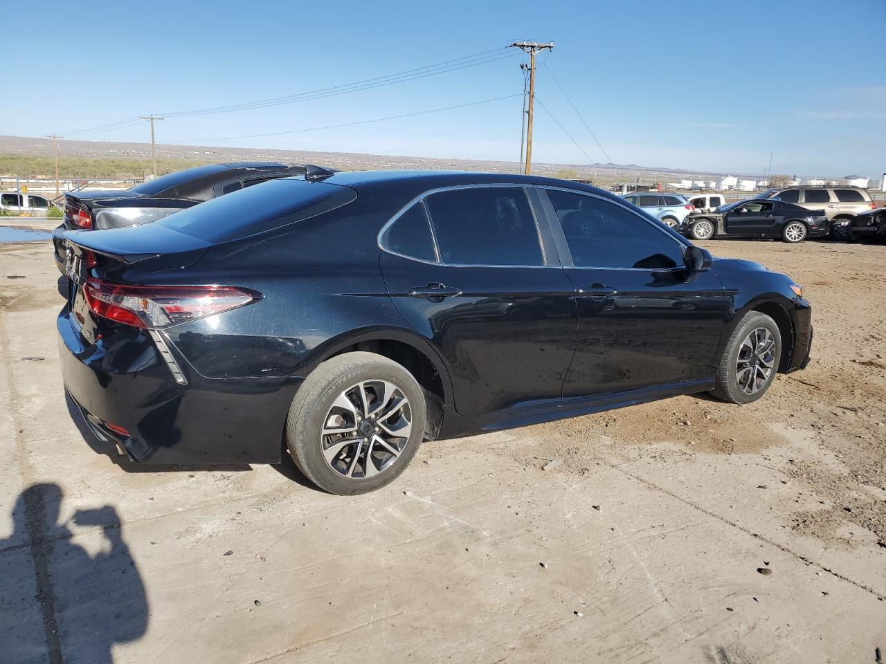2021 TOYOTA CAMRY SE - Фото 3