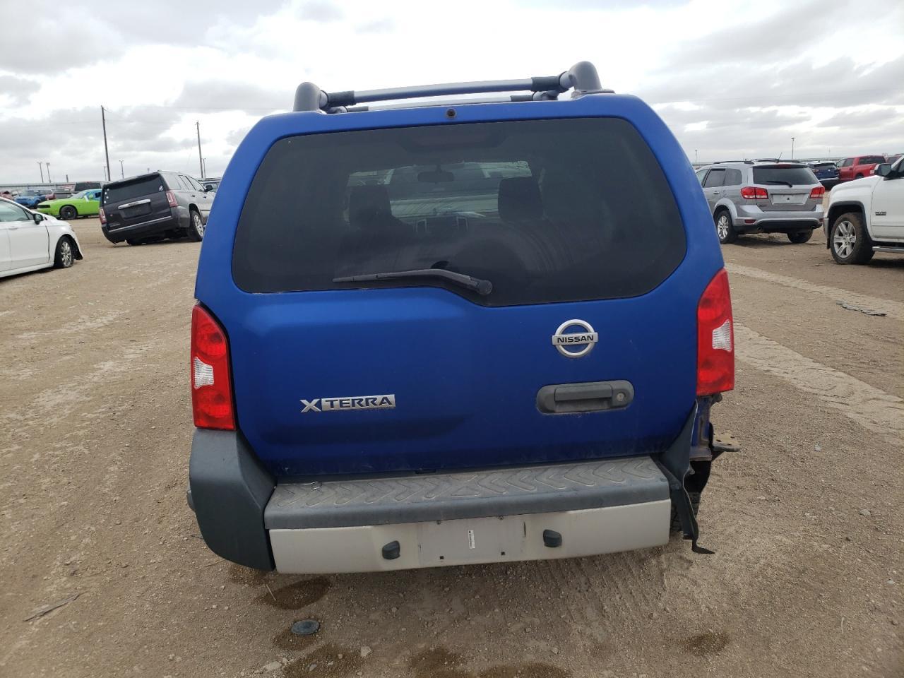2013 NISSAN XTERRA X - Image 6