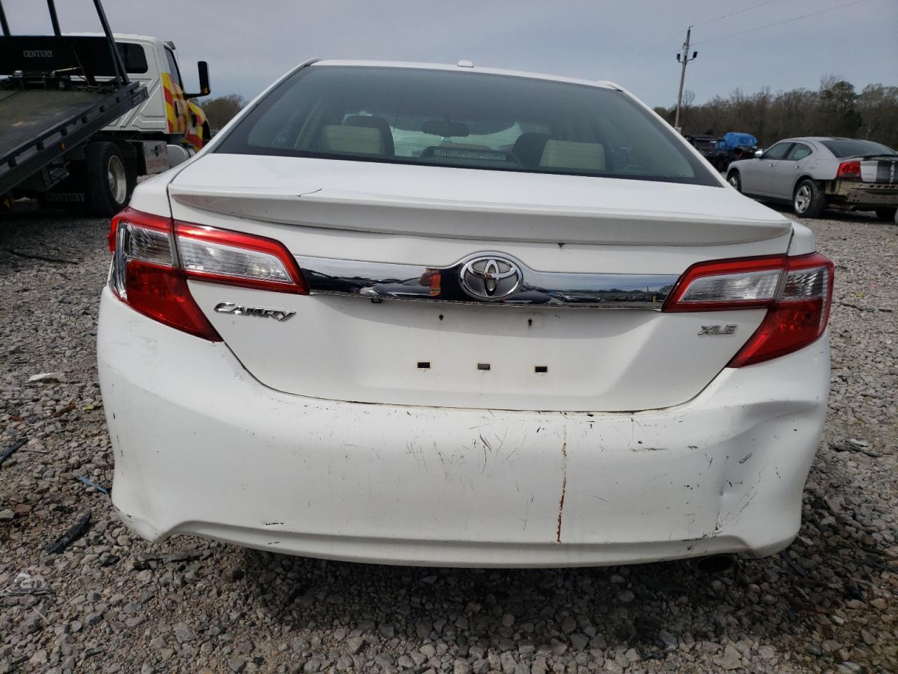 2014 TOYOTA CAMRY L - Image 6