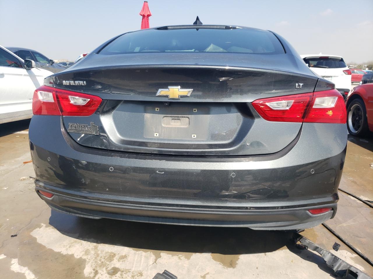 2017 CHEVROLET MALIBU LT - Image 6