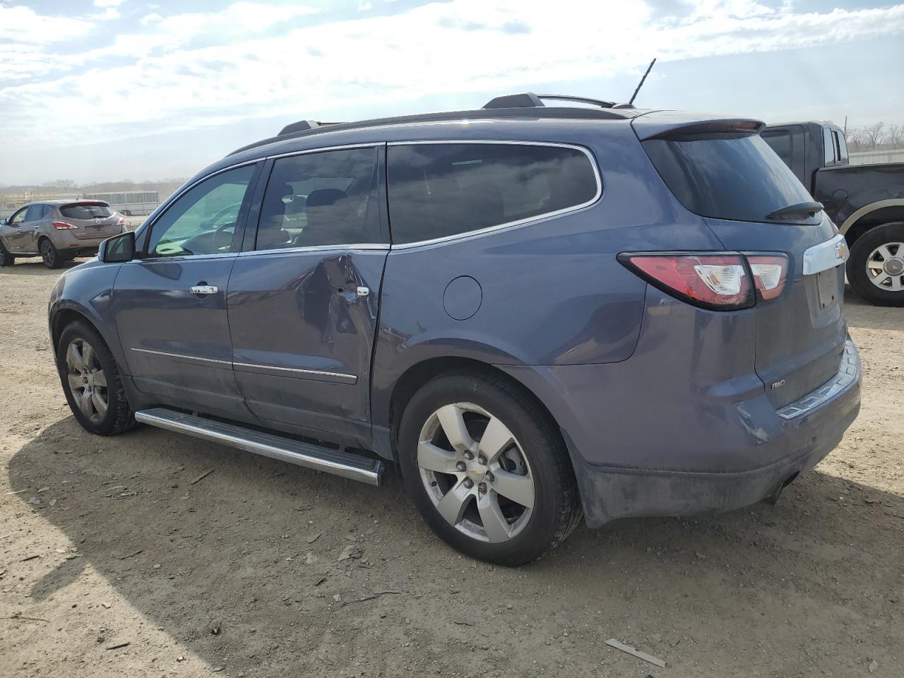 2014 CHEVROLET TRAVERSE L - Фото 2