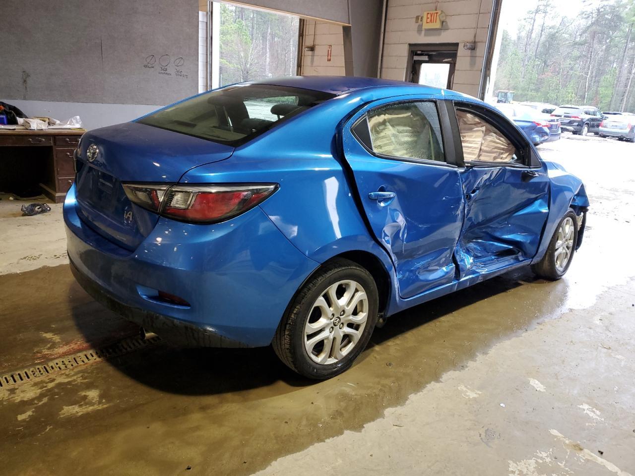 2017 TOYOTA YARIS IA - Фото 3