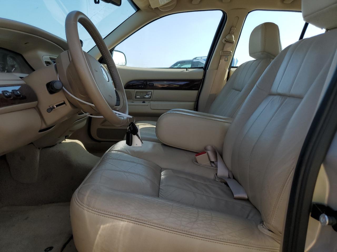 2010 MERCURY GRAND MARQ - Фото 7
