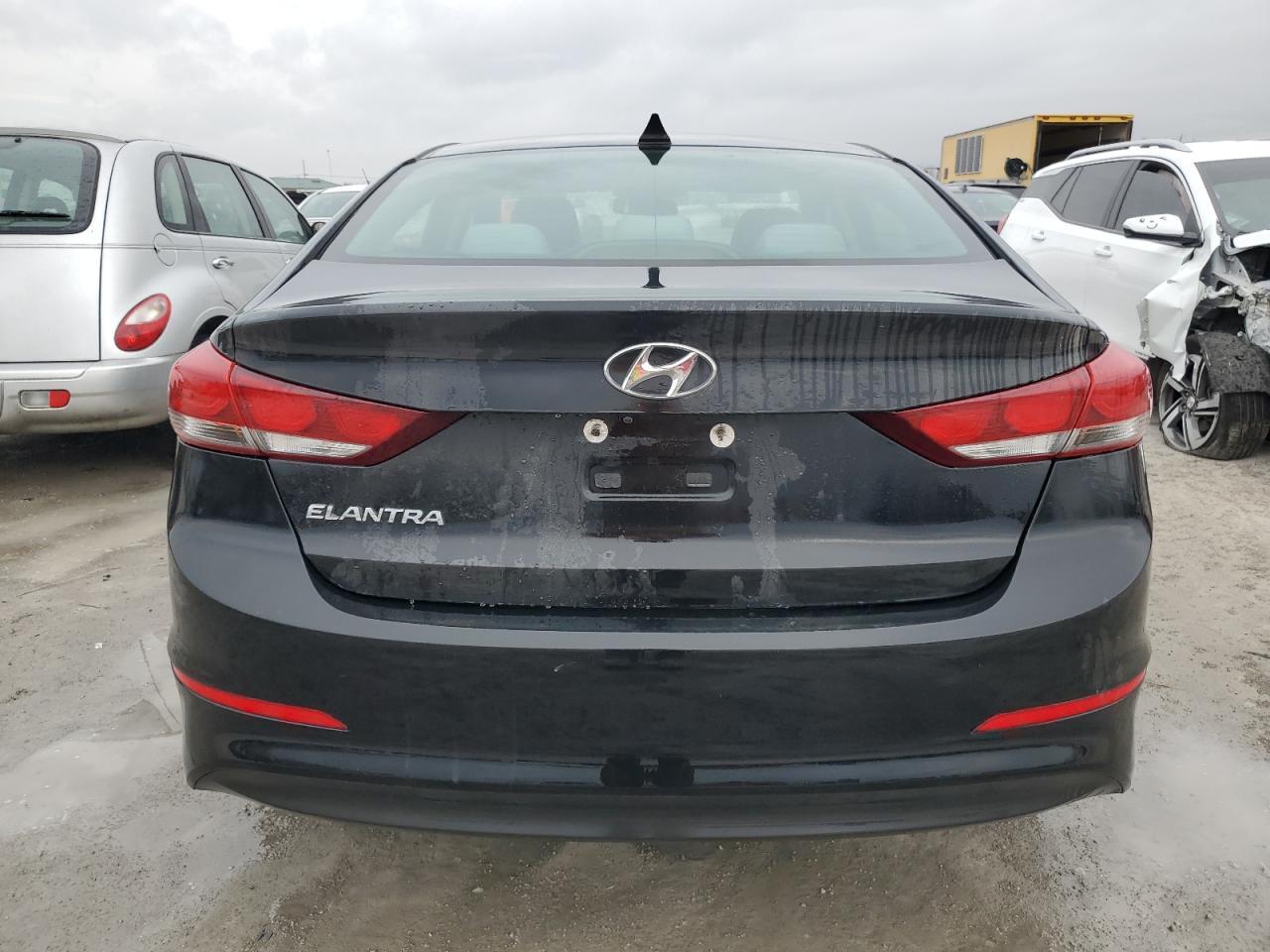 2017 HYUNDAI ELANTRA SE - Image 6