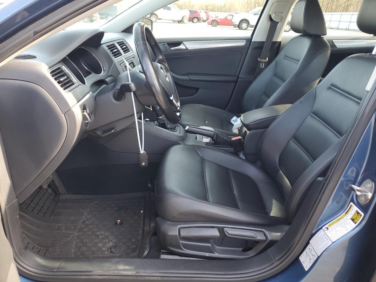 2017 VOLKSWAGEN JETTA SE - Image 7