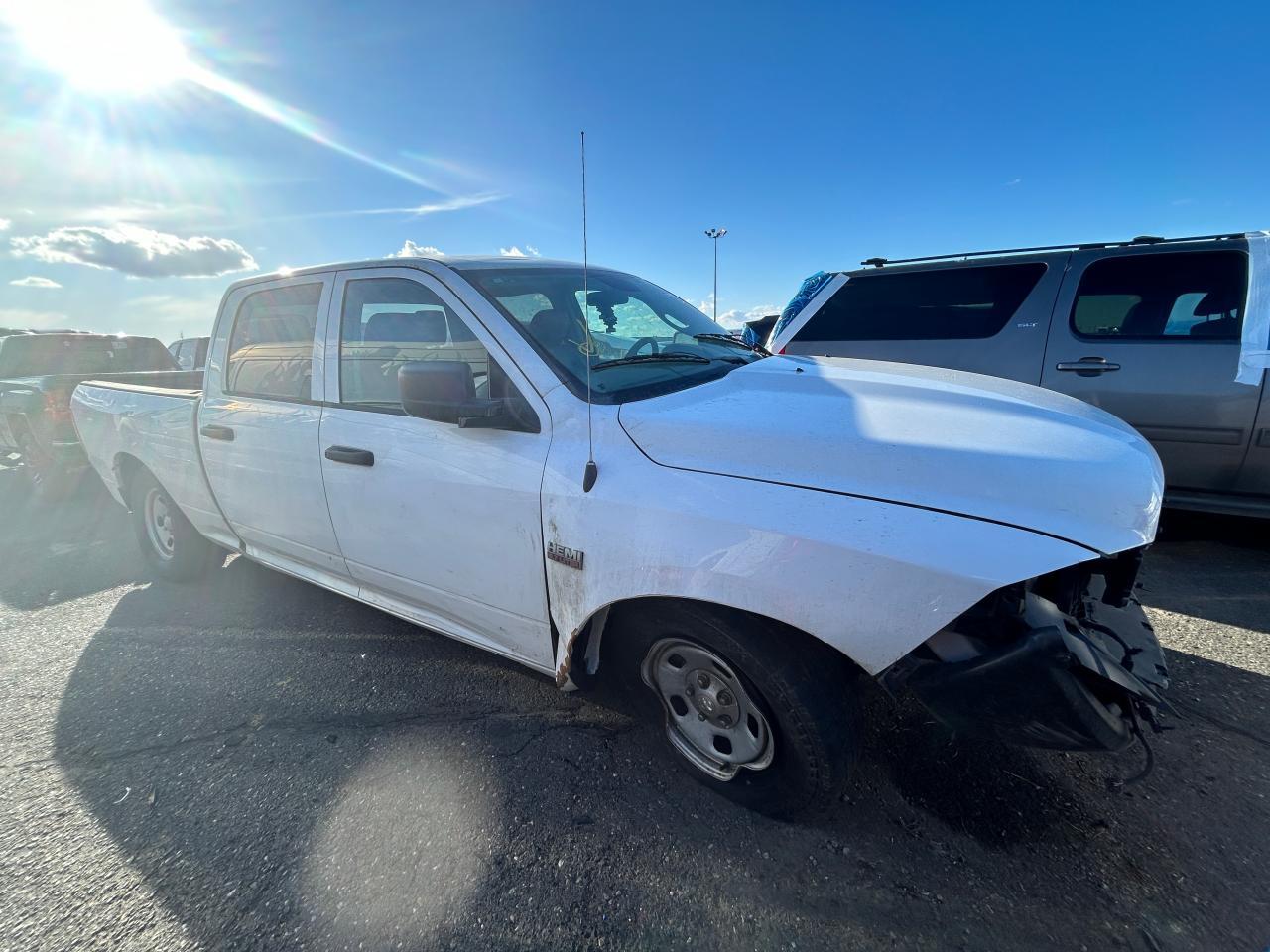 2014 RAM 1500 ST - Image 4