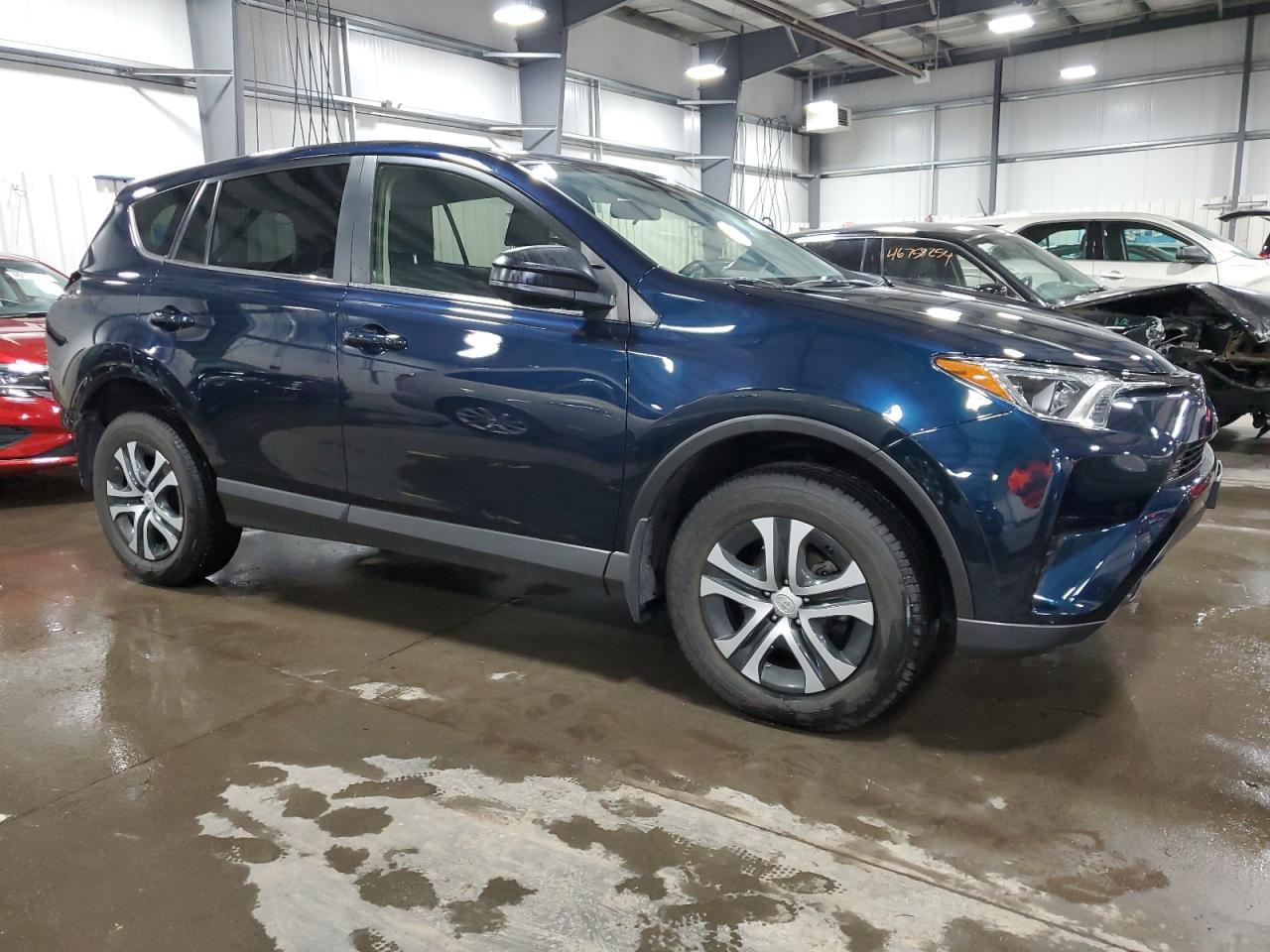 2018 TOYOTA RAV4 LE - Image 4