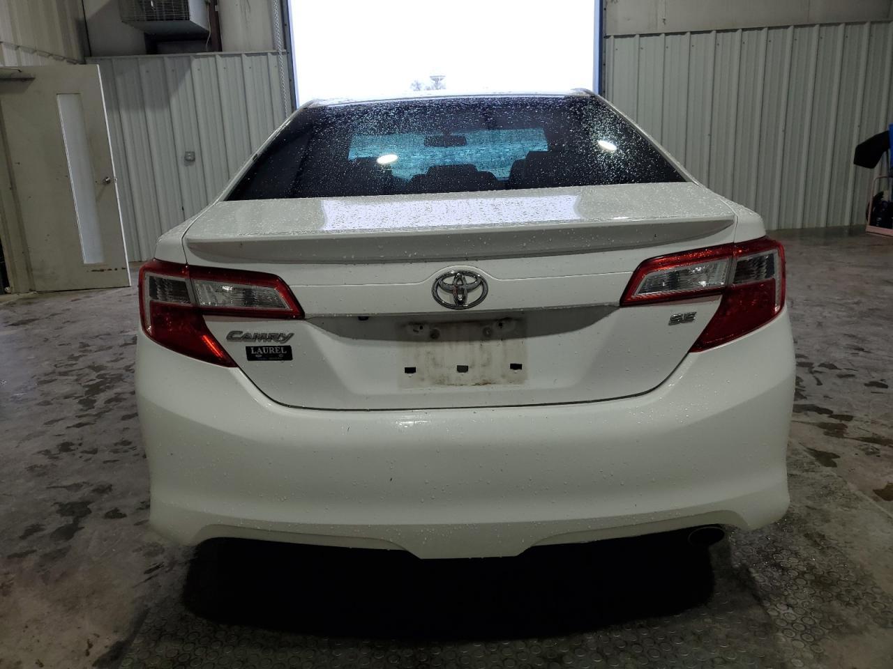 2014 TOYOTA CAMRY L - Image 6