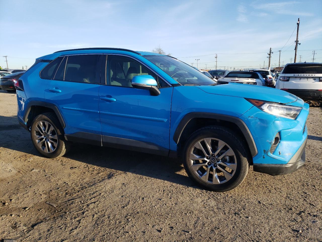 2020 TOYOTA RAV4 XLE P - Image 4