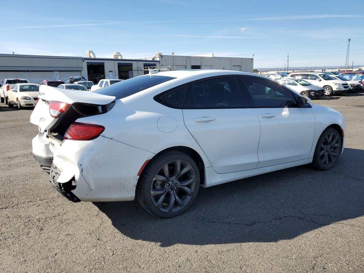 2015 CHRYSLER 200 - Image 3