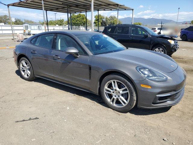 2018 Porsche Panamera 4 - Image 4