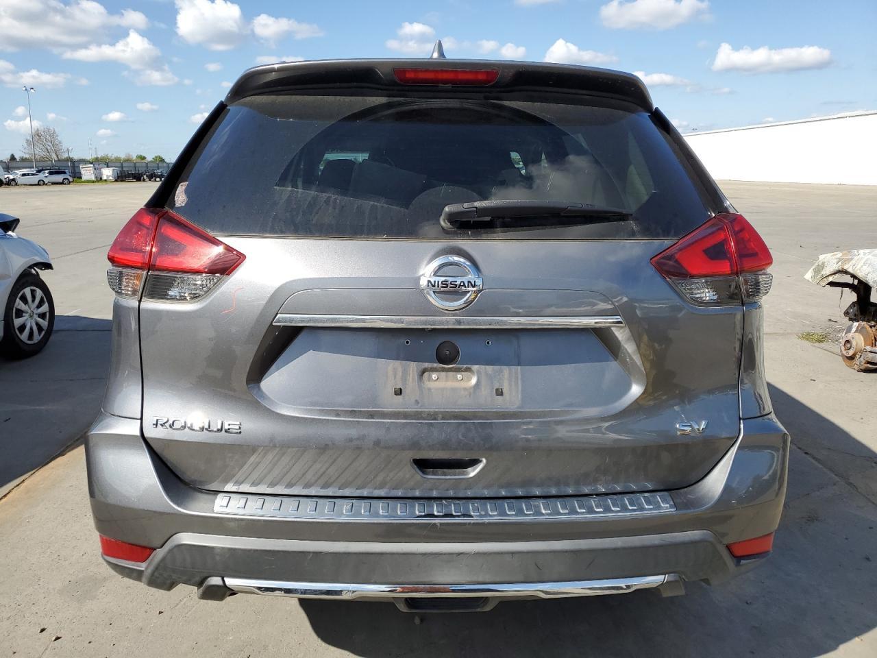 2017 NISSAN ROGUE S - Фото 6