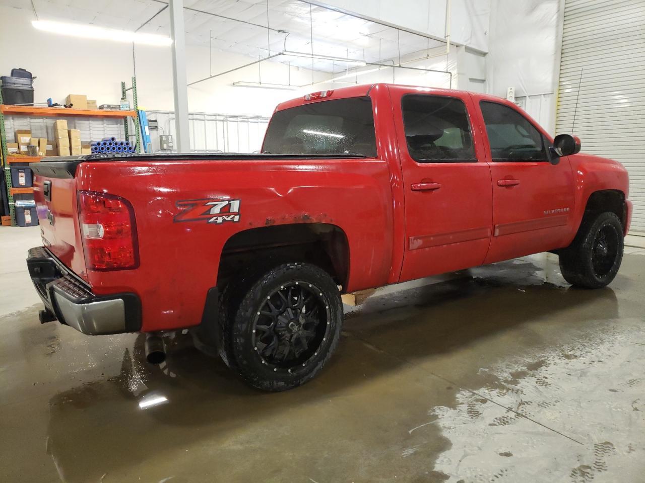 2012 CHEVROLET SILVERADO - Image 3