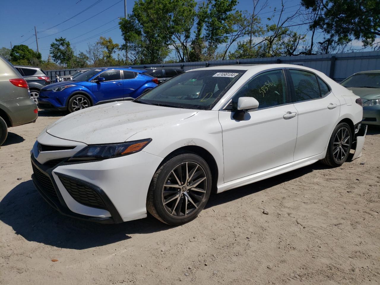2021 TOYOTA CAMRY SE