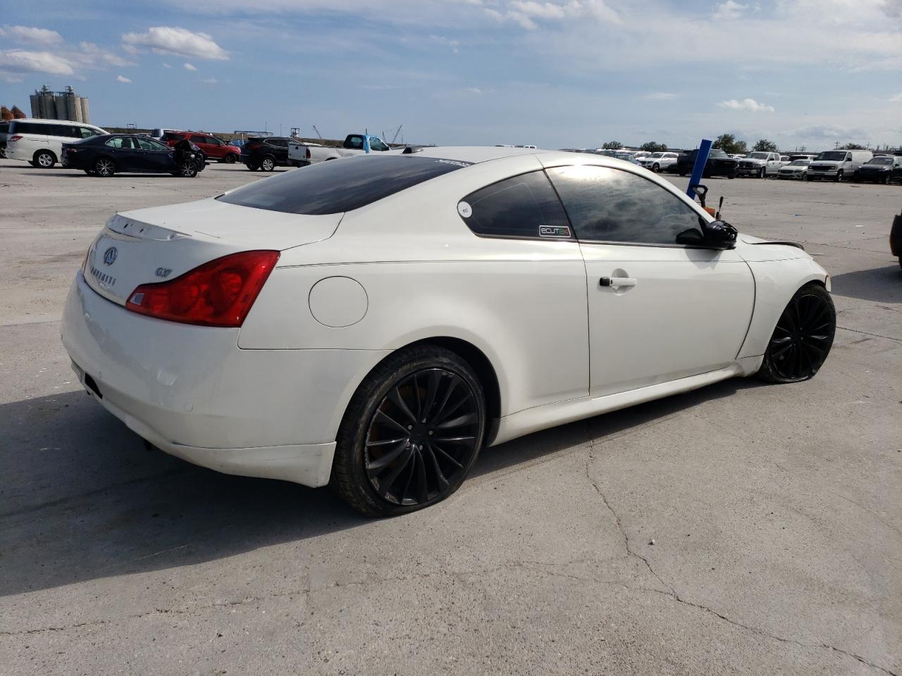 2012 INFINITI G37 BASE - Image 3