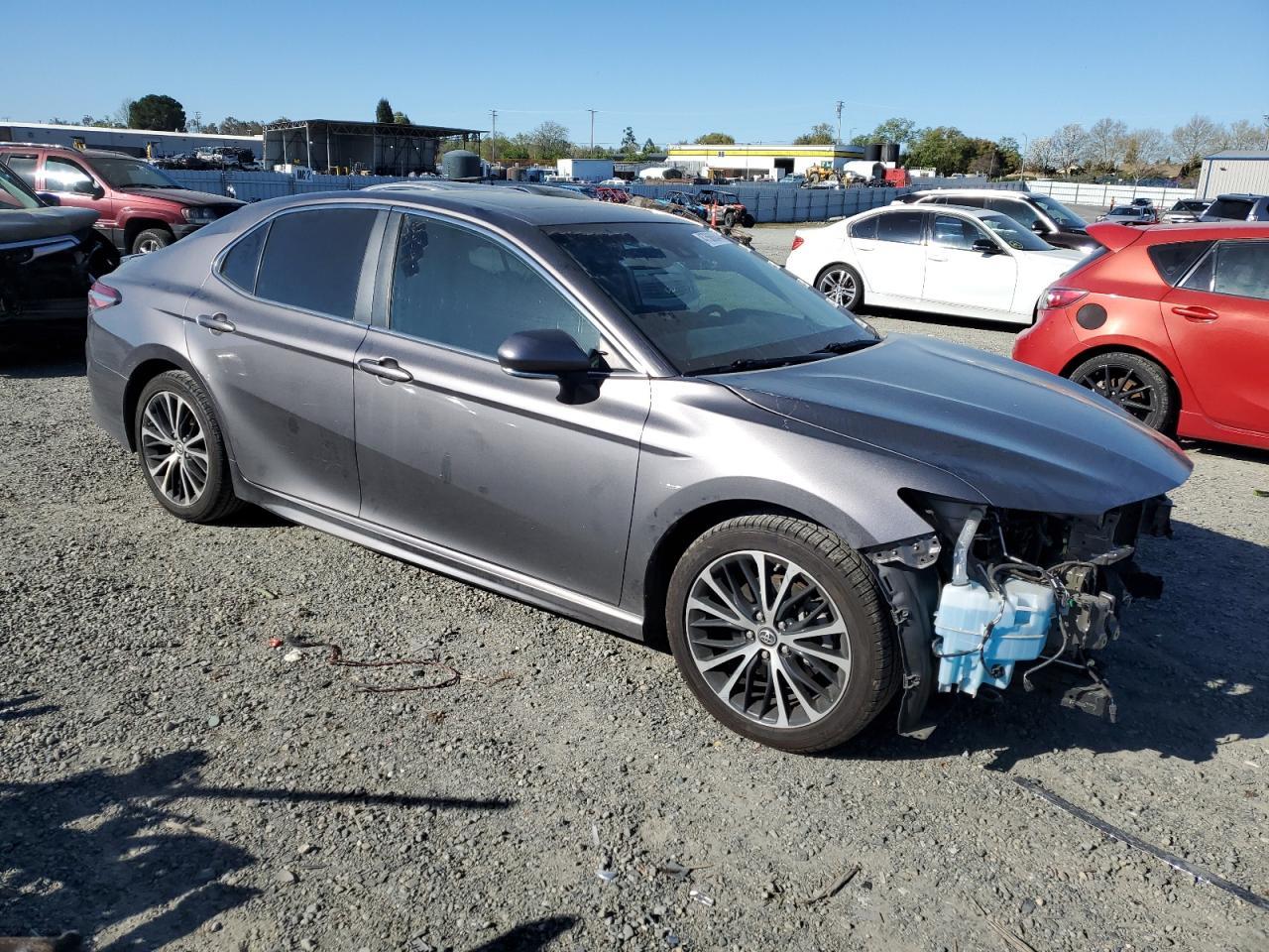 2018 TOYOTA CAMRY L - Image 4