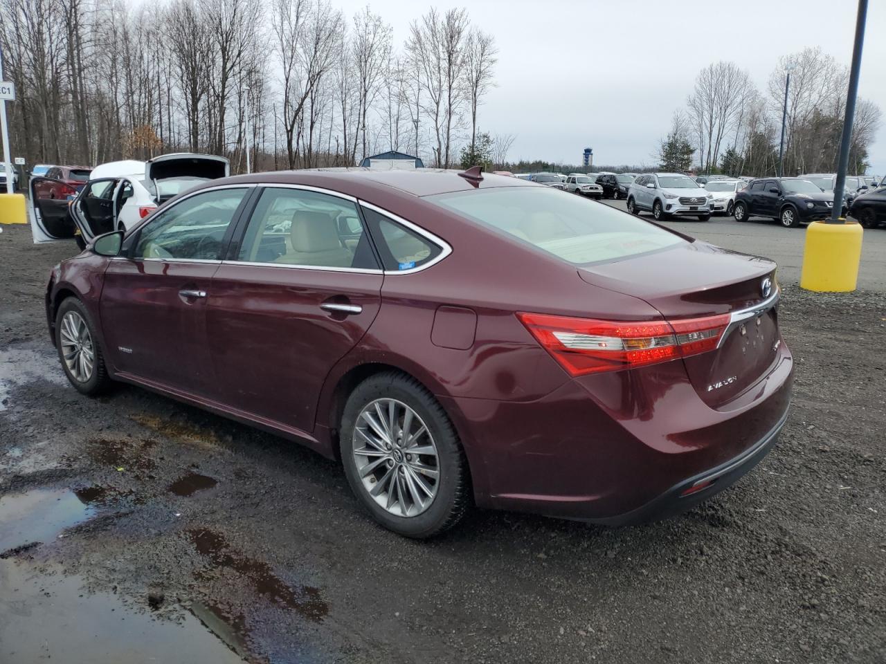 2016 TOYOTA AVALON HYB - Image 2