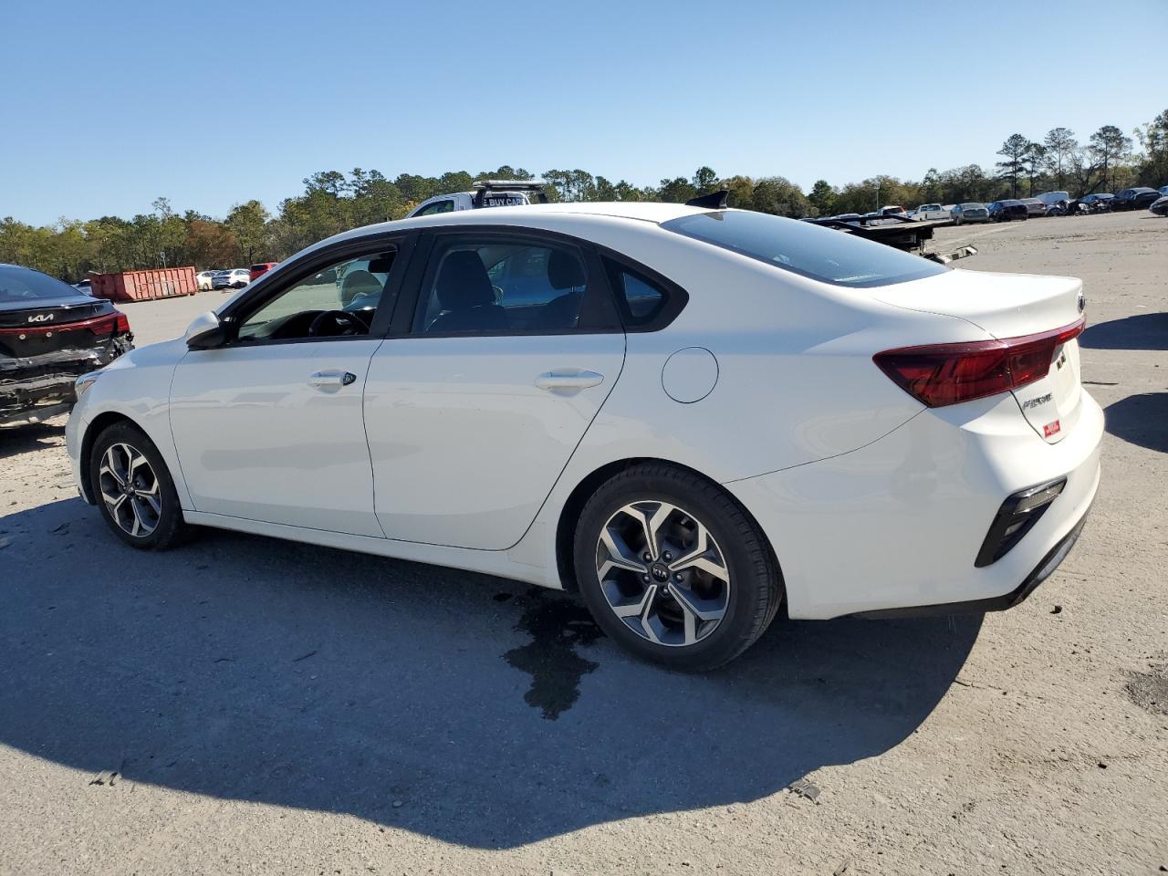 2021 KIA FORTE FE - Image 2