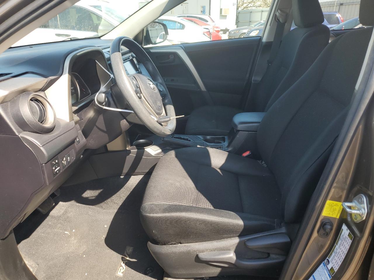 2015 TOYOTA RAV4 LE - Фото 7