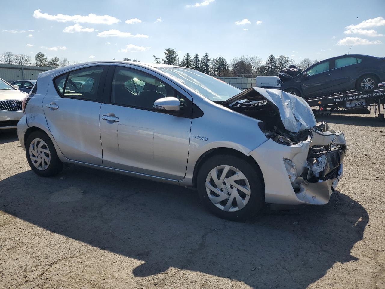 2015 TOYOTA PRIUS C - Image 4