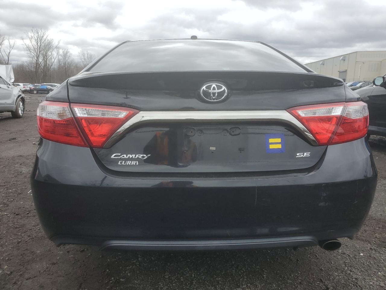 2016 TOYOTA CAMRY LE - Image 6