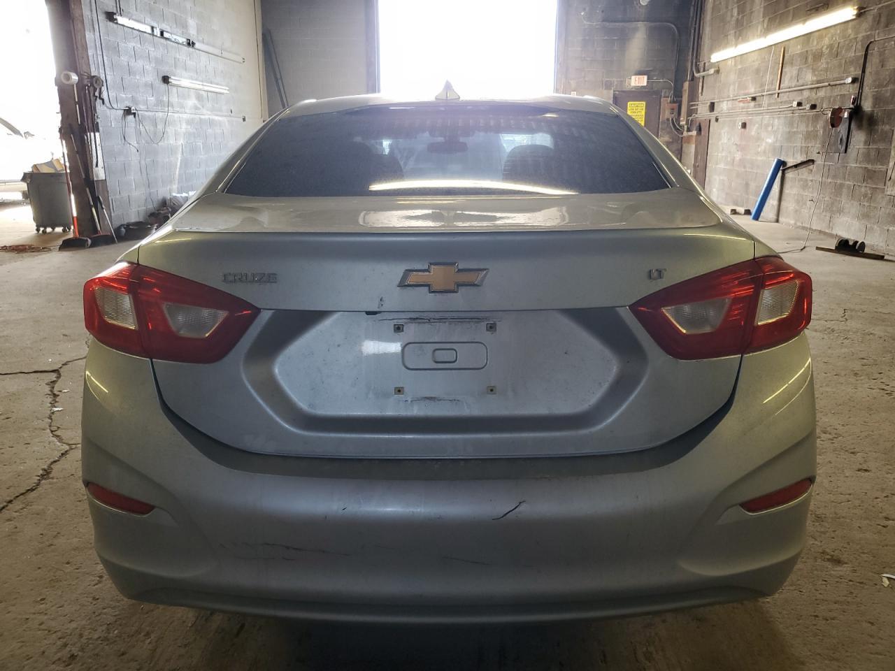 2017 CHEVROLET CRUZE LT - Фото 6