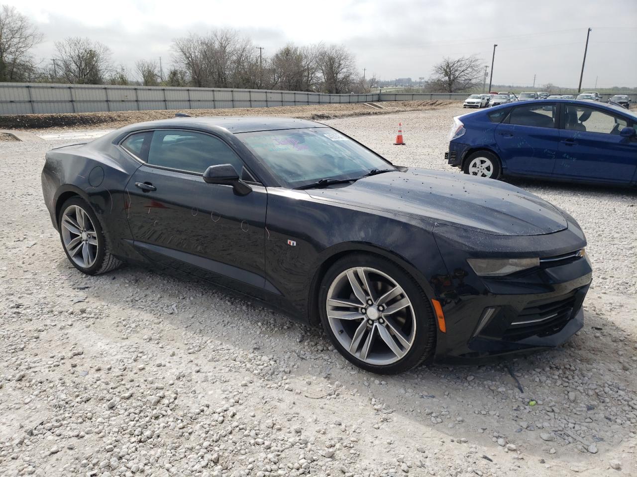 2018 CHEVROLET CAMARO LT - Image 4