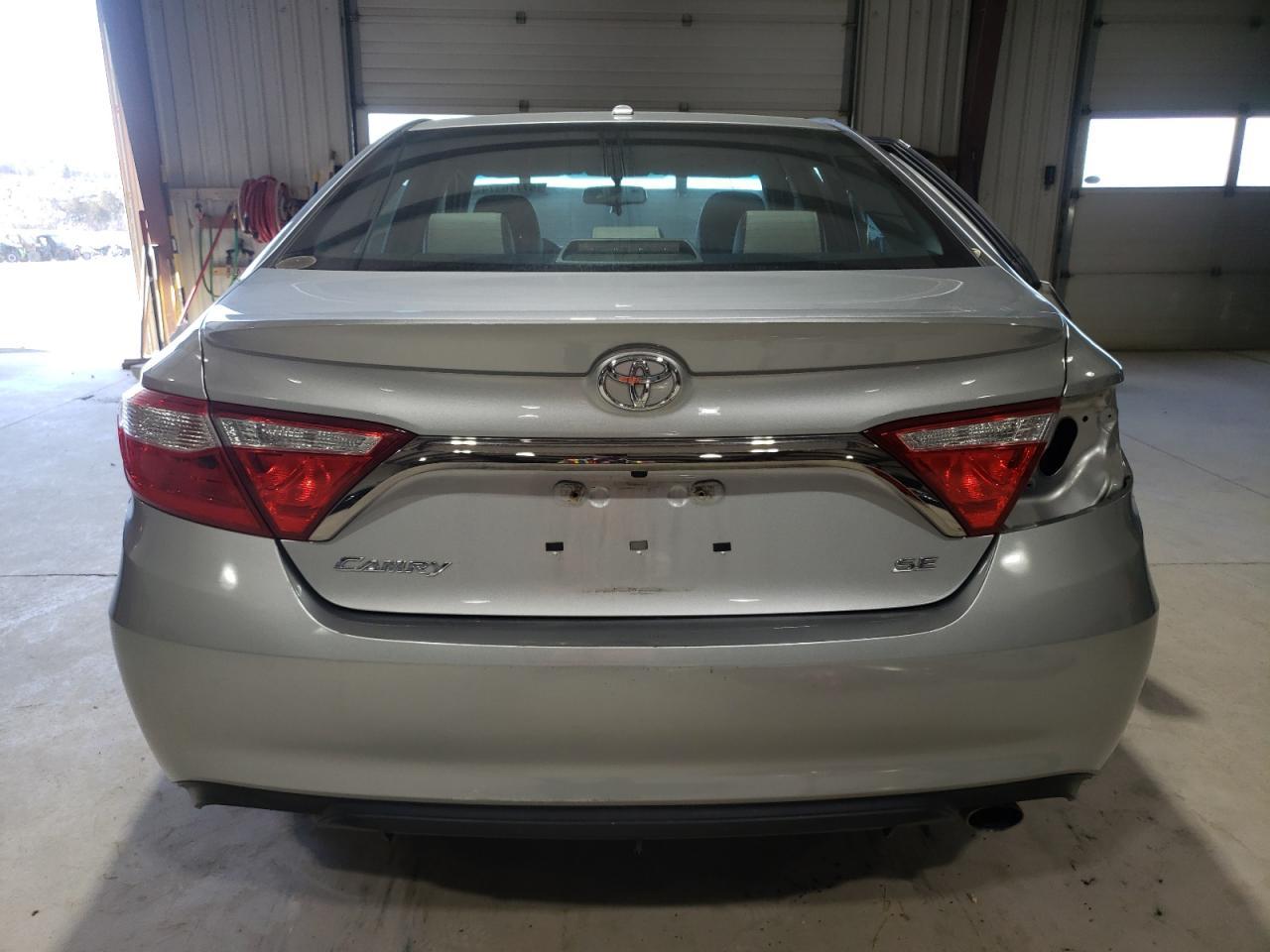 2017 TOYOTA CAMRY LE - Image 6