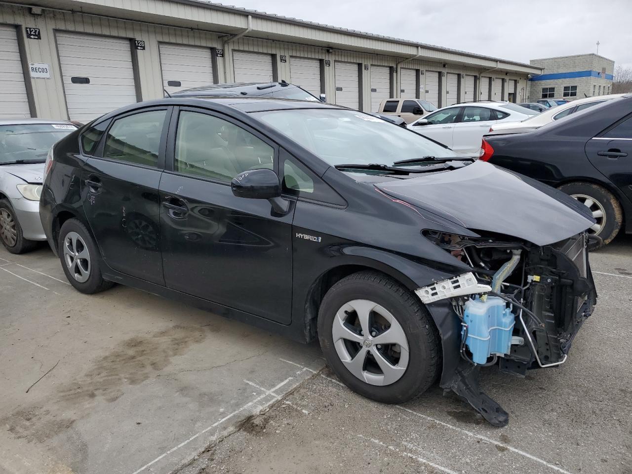 2015 TOYOTA PRIUS - Фото 4