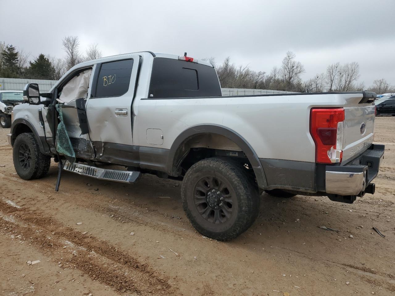 2017 FORD F250 SUPER - Image 2
