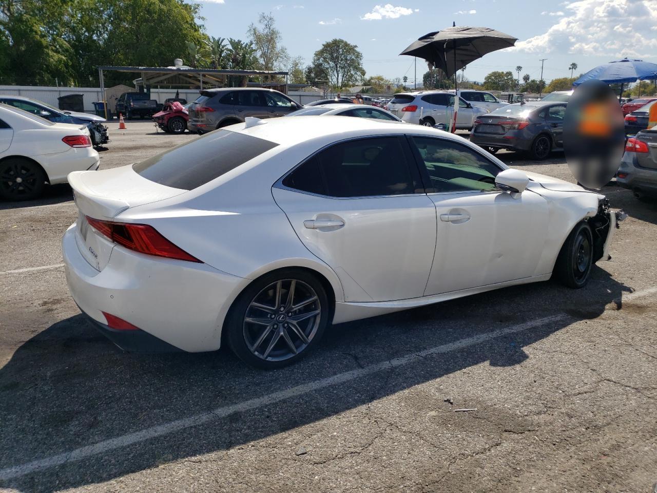 2017 LEXUS IS 200T - Image 3