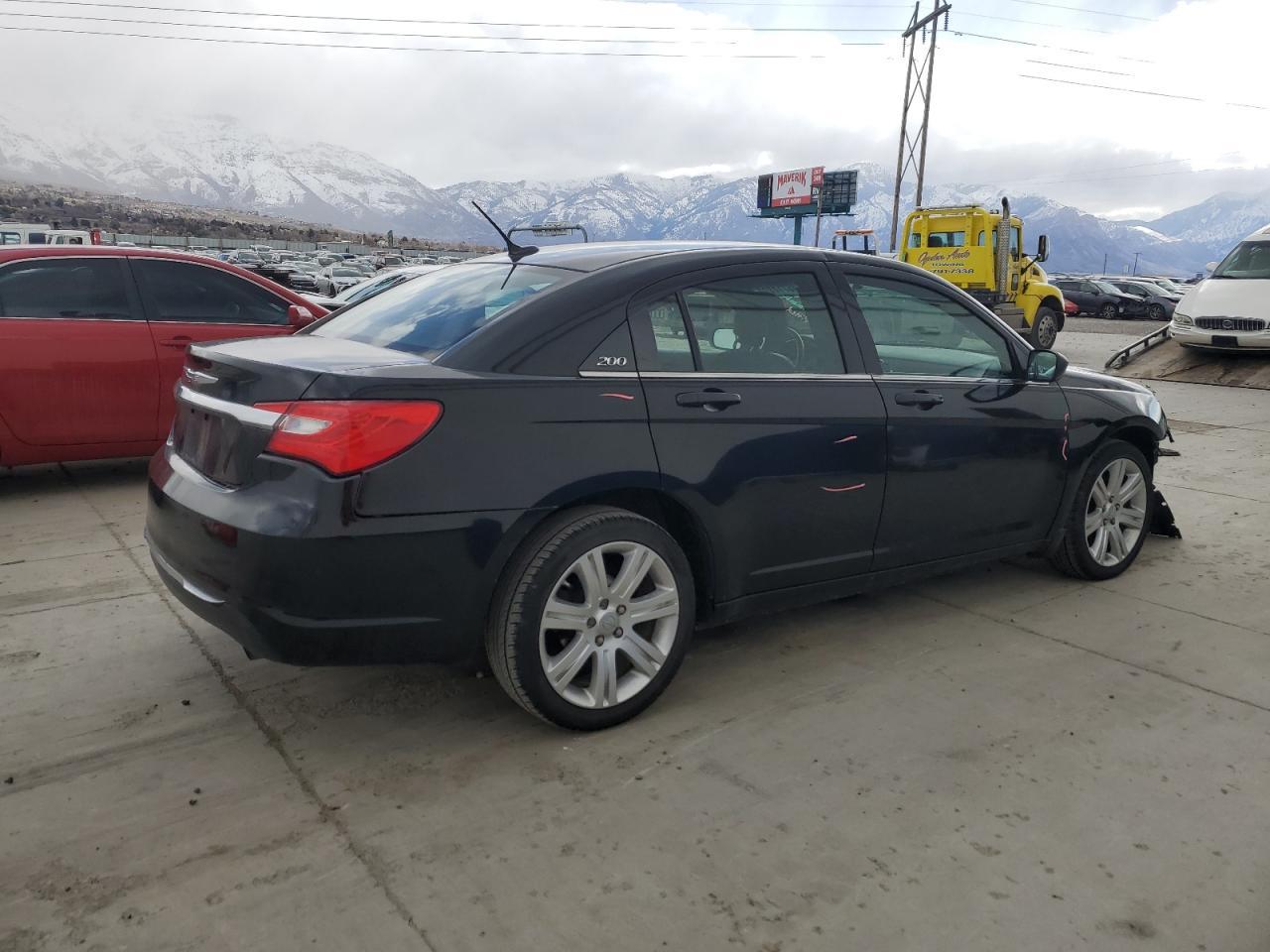 2013 CHRYSLER 200 LX - Фото 3