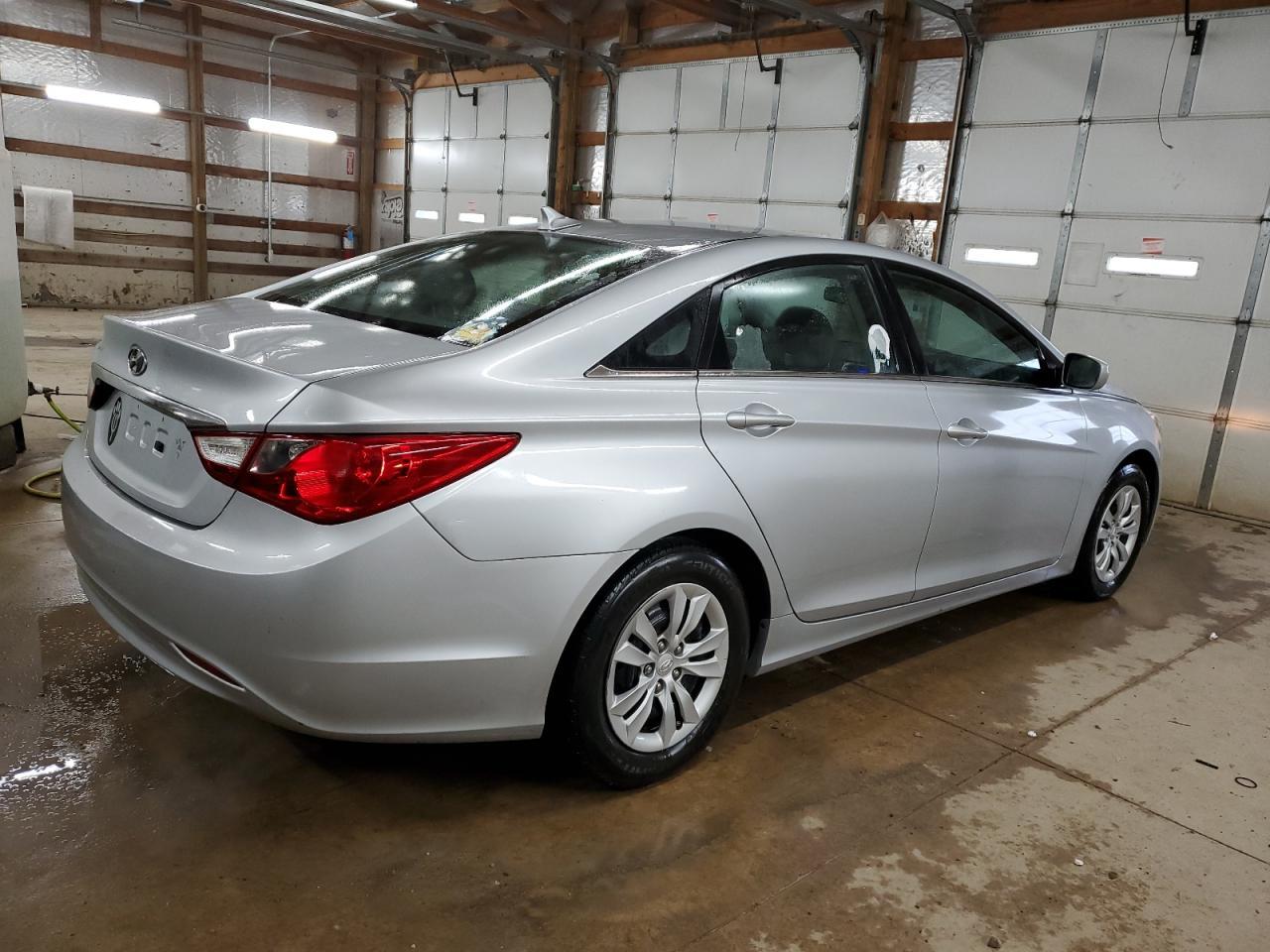 2011 HYUNDAI SONATA GLS - Image 3