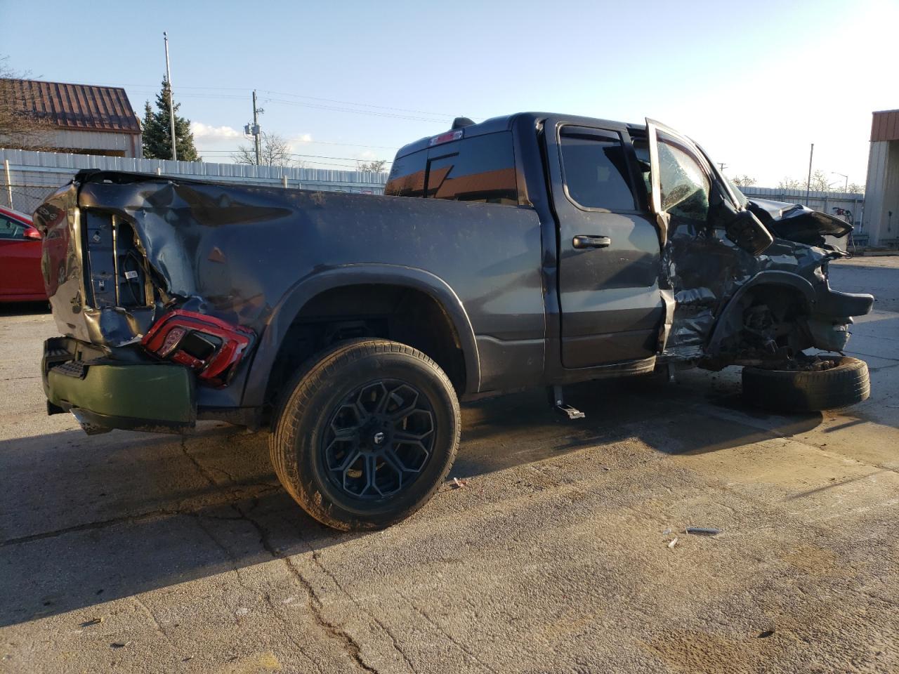 2019 RAM 1500 LARAM - Фото 3