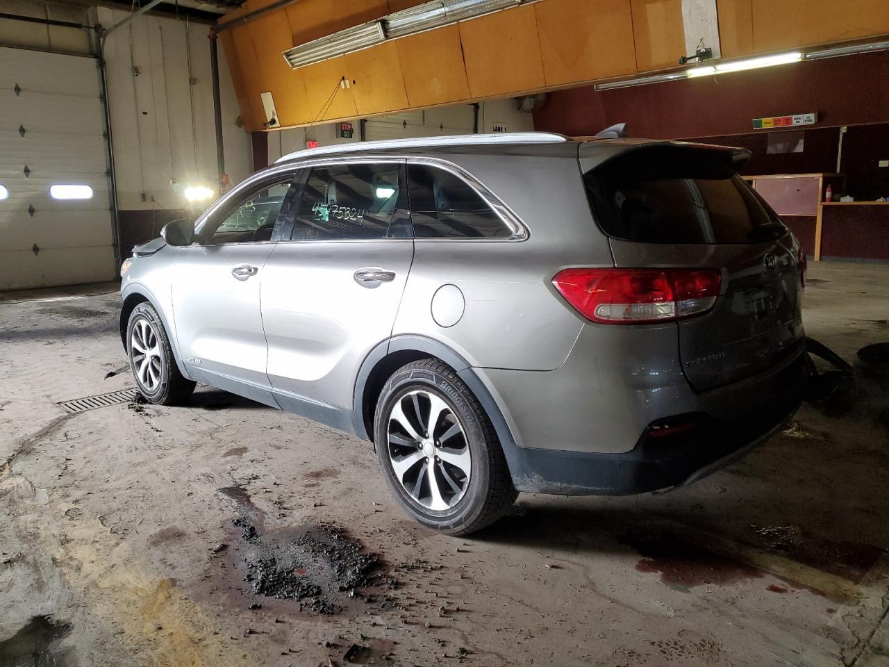 2016 KIA SORENTO EX - Image 2