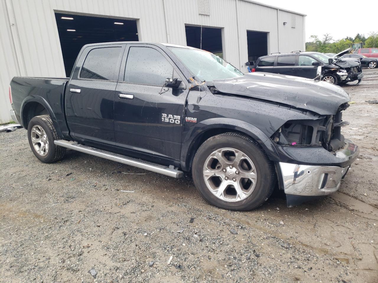 2015 RAM 1500 LARAM - Image 4