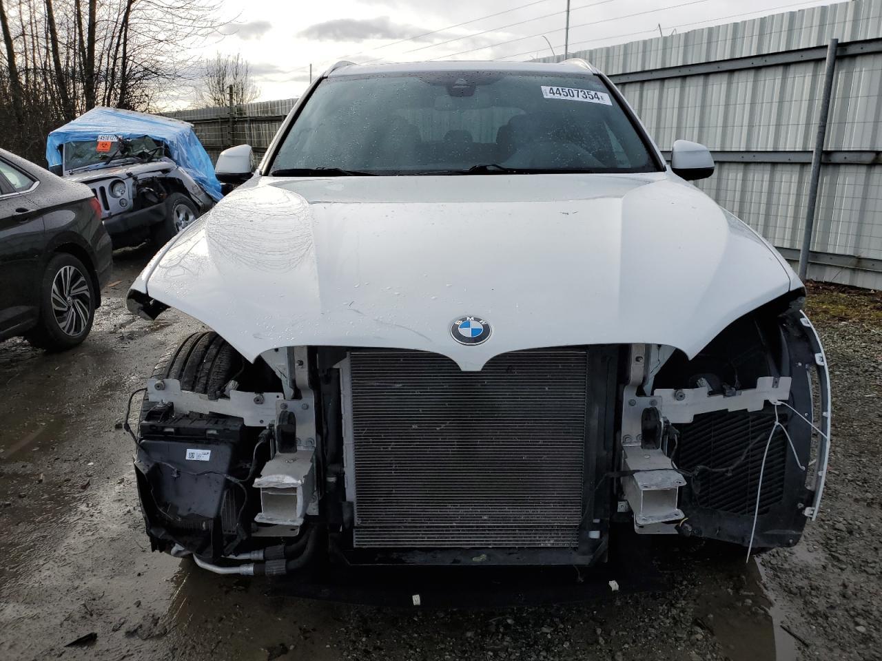 2017 BMW X5 XDRIVE5 - Фото 5