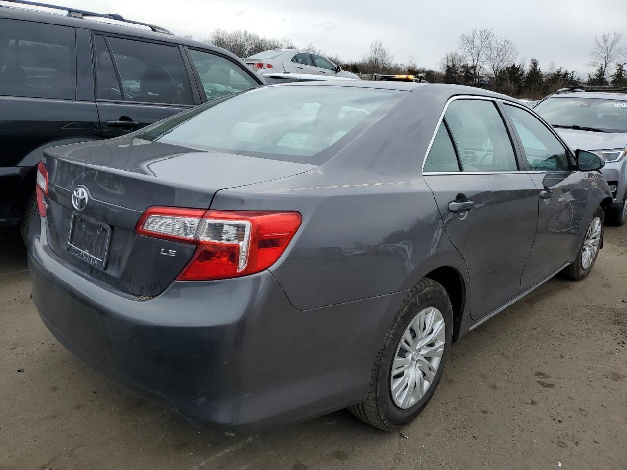 2014 TOYOTA CAMRY L - Image 3